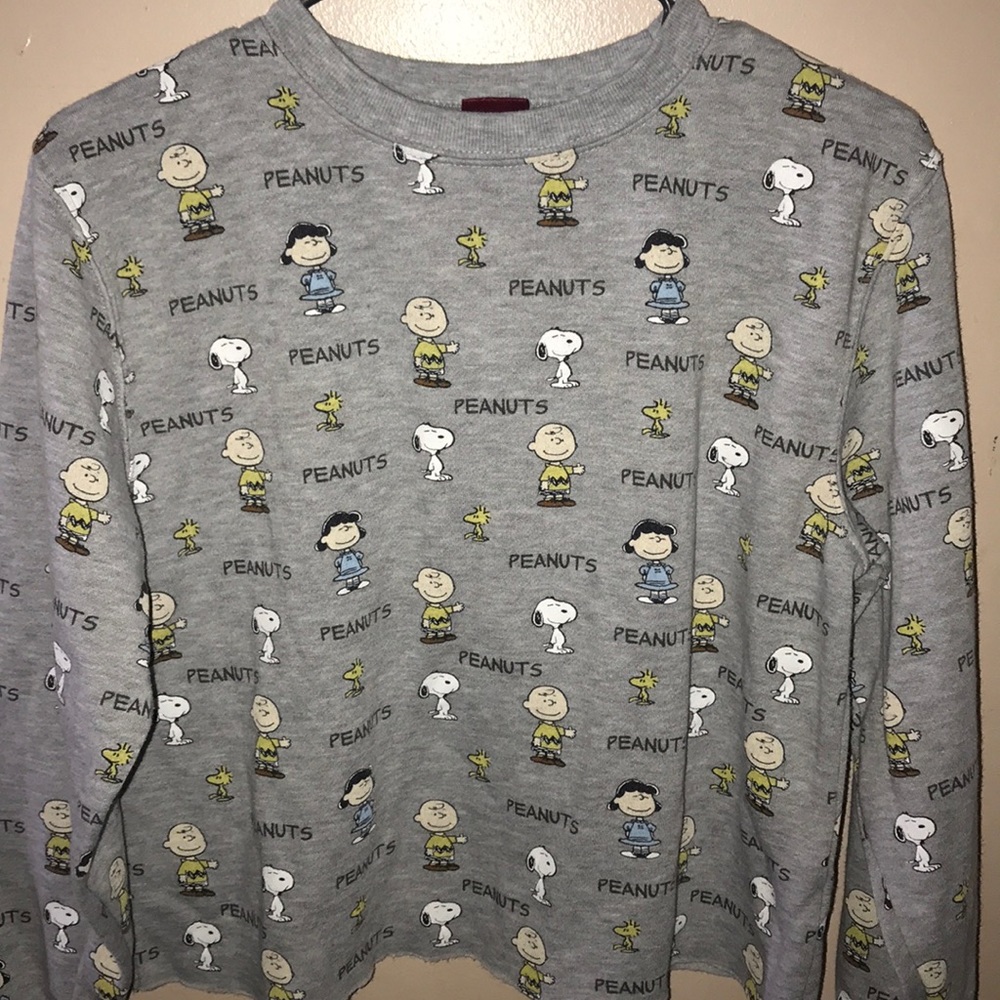 long sleeved cropped peanuts shirt